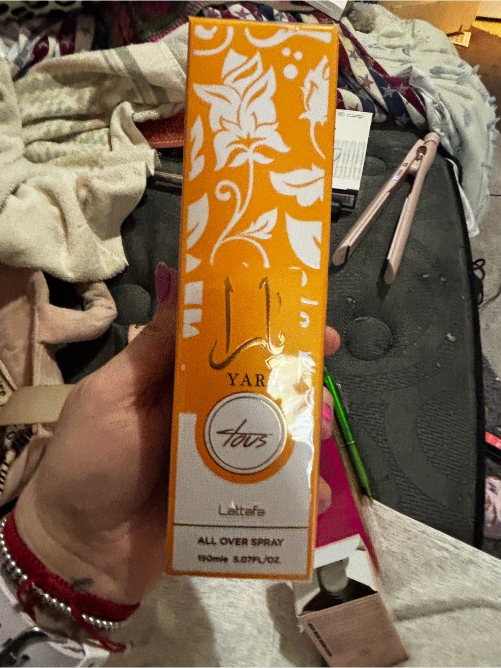 Lattafa lotus Yara All Over Spray - Orange & White